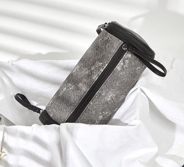 Simple and Portable Beauty Product Storage Cylindrical Bag - Image 3